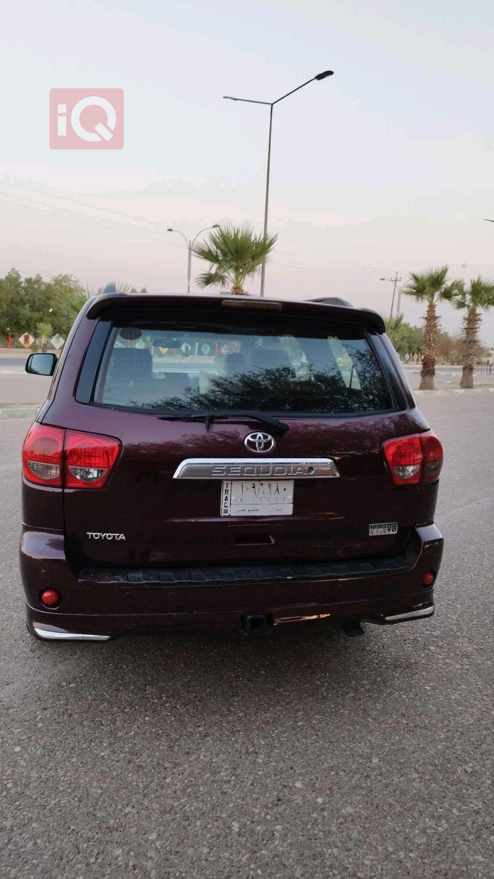 تويوتا سيكويا